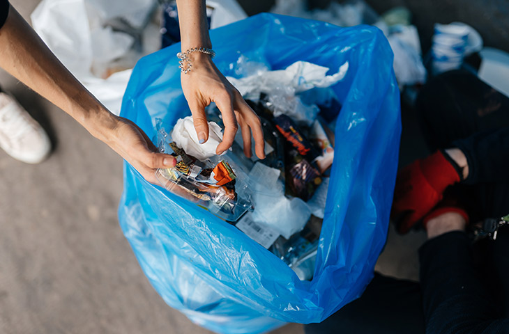 Aeródromo Inferir Nadie Plástico: Conoce su uso, toxicidad y reciclaje | WellWo